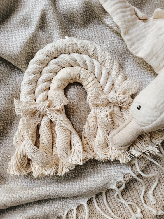 Tęcza BOHOHO z rafią i koronką