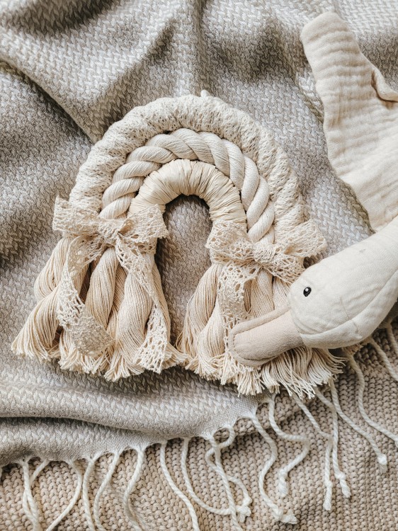 Tęcza BOHOHO z rafią i koronką