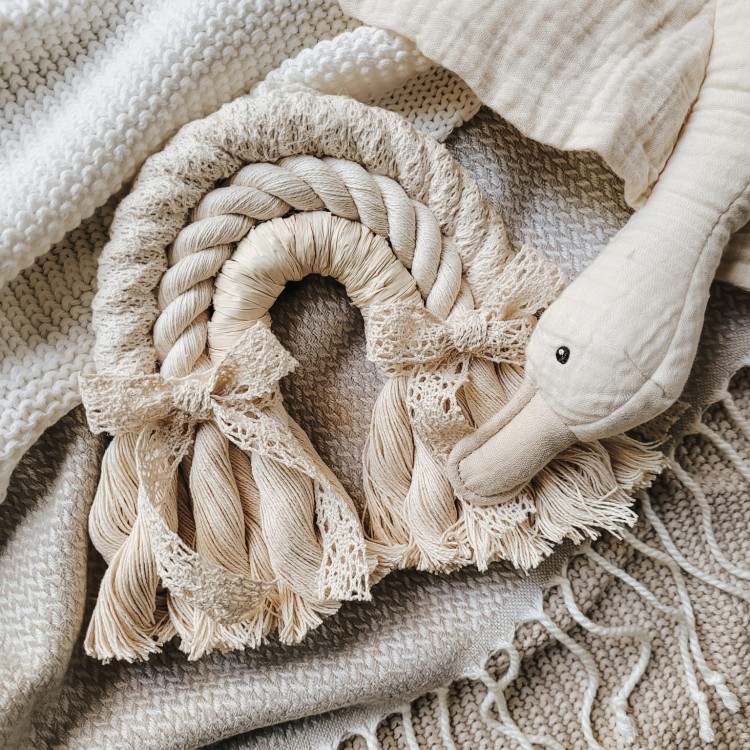 Tęcza BOHOHO z rafią i koronką