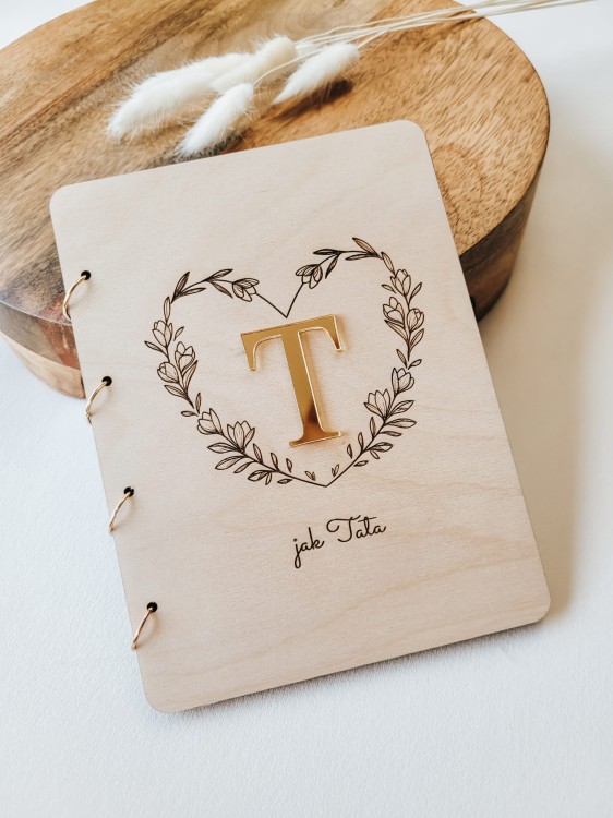 T jak TATA personalizowana drewniana kartka z sercem